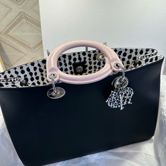 SOLD Dior Black & Pink leather with Python Tote - Picture 8 of 14